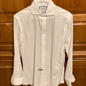 Slim fit Non-Iron Twill dress shirt